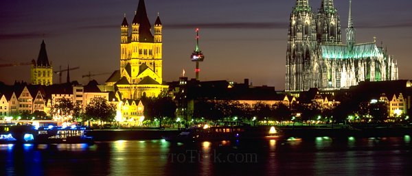 CologneSkylineAtNight.jpg