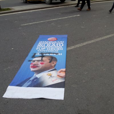 Üzerine Nazi Simgesi Çizilmiş Recep Tayyip Erdoğan Seçim Posteri