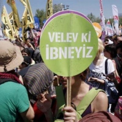 İstanbul eşcinsel gösterisi