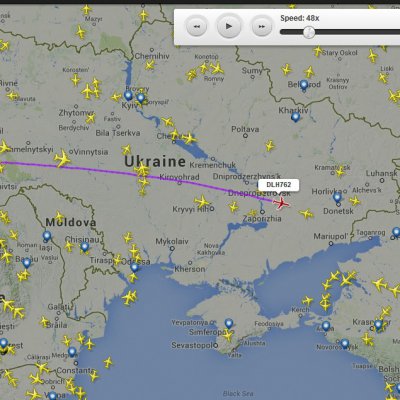Savaş bölgesi üstünden geçen Lufthansa ve Avusturya havayolları uçakları