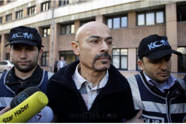 Kosova'da yasadışı böbrek aktarımı yapan Türk doktor Yusuf Sönmez
