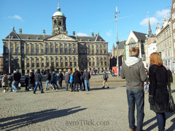 2013 Şubat 22 - Amsterdam çok soğuk ama güneşli - Dam alanı, Saray.