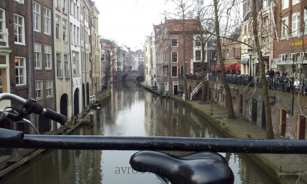 Utrecht'te kanaldan başka bir görüntü